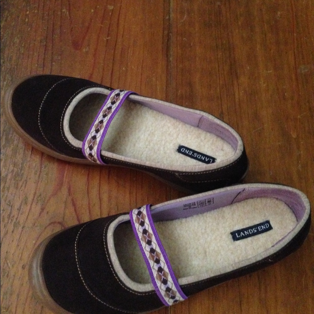 Shoes - Picture 2 of 4